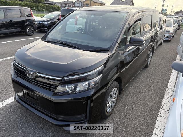 Toyota VOXY 2016-03 8216461-1