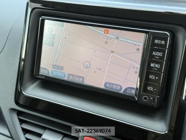 Toyota VOXY 2018-10 8216717-12