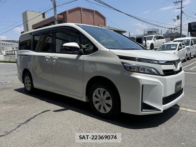 Toyota VOXY 2018-10 8216717-14