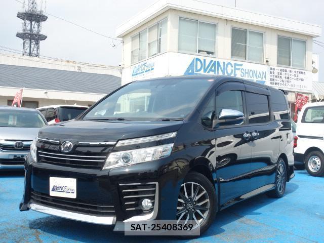 Toyota VOXY 2016-02 8216756-12