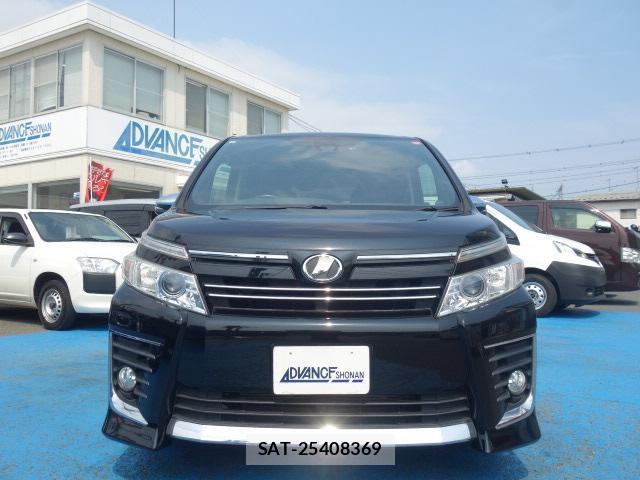 Toyota VOXY 2016-02 8216756-13