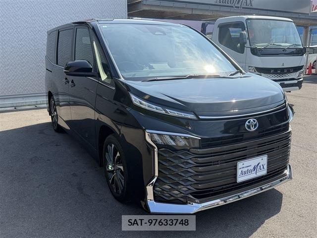 Toyota VOXY 2023-07 8216777-5