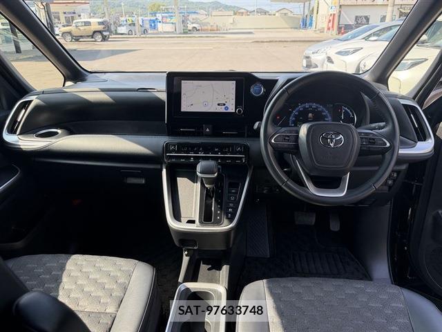 Toyota VOXY 2023-07 8216777-6