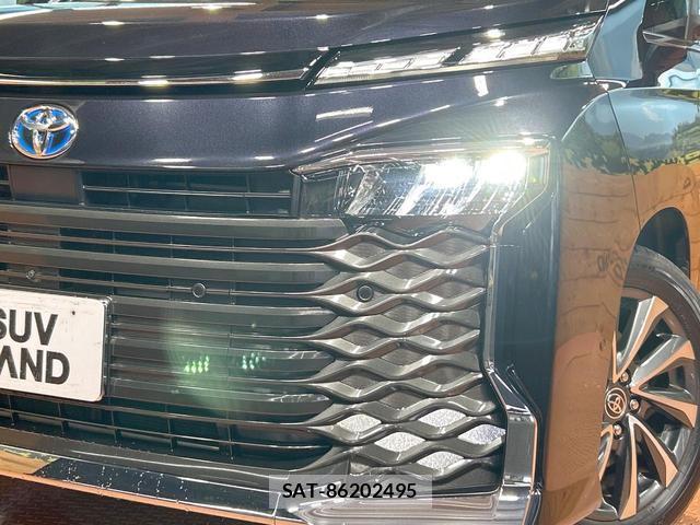 Toyota VOXY 2023-06 8216784-12