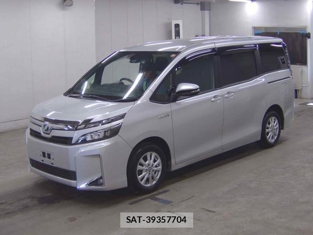 Toyota VOXY 2018-11 8216972-3