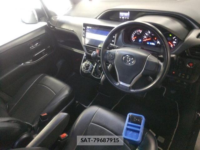 Toyota VOXY 2019-06 8216980-2