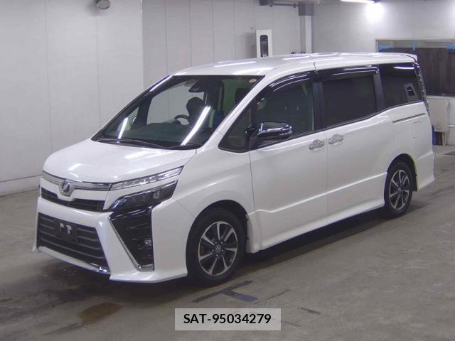 Toyota VOXY 2018-03 8216989-3