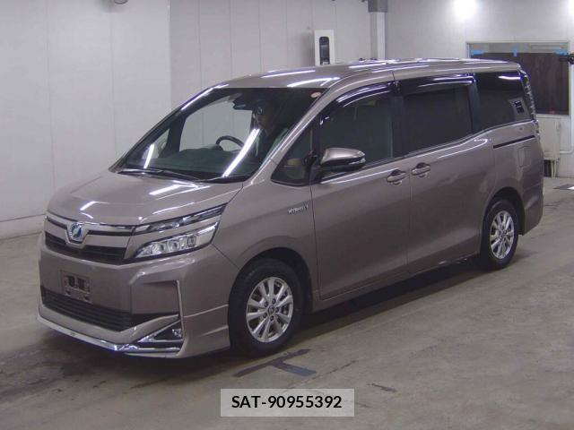 Toyota VOXY 2019-06 8217000-3