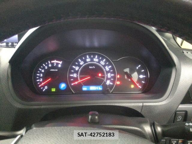 Toyota VOXY 2018-08 8217005-5