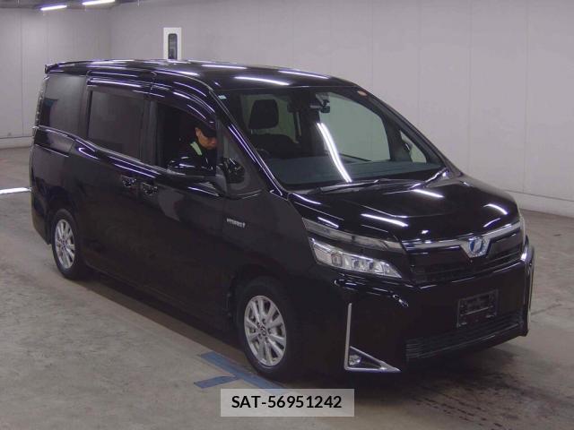 Toyota VOXY 2017-11 8217061-0