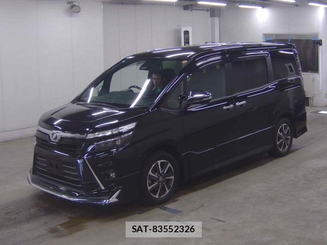 Toyota VOXY 2018-02 8217073-3