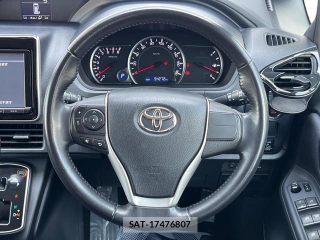 Toyota VOXY 2014-01 8217129-10
