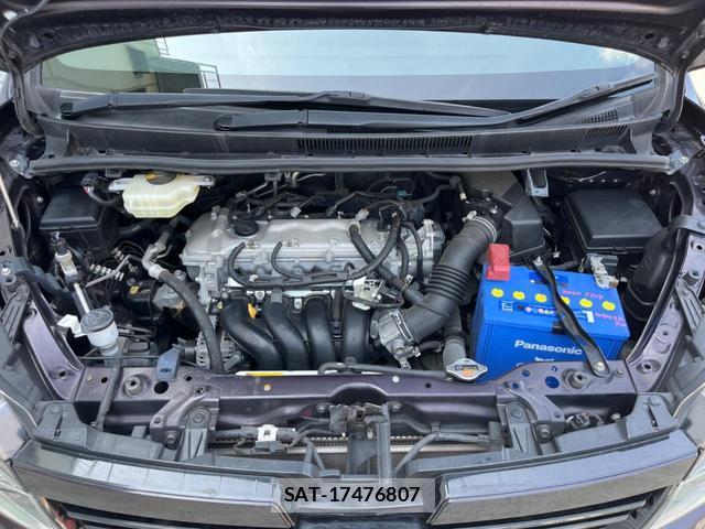 Toyota VOXY 2014-01 8217129-17
