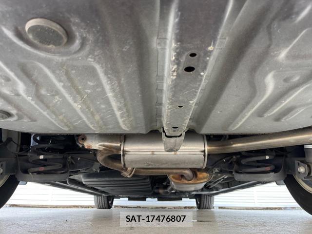 Toyota VOXY 2014-01 8217129-18