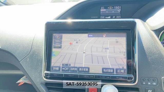 Toyota VOXY 2015-09 8217148-6