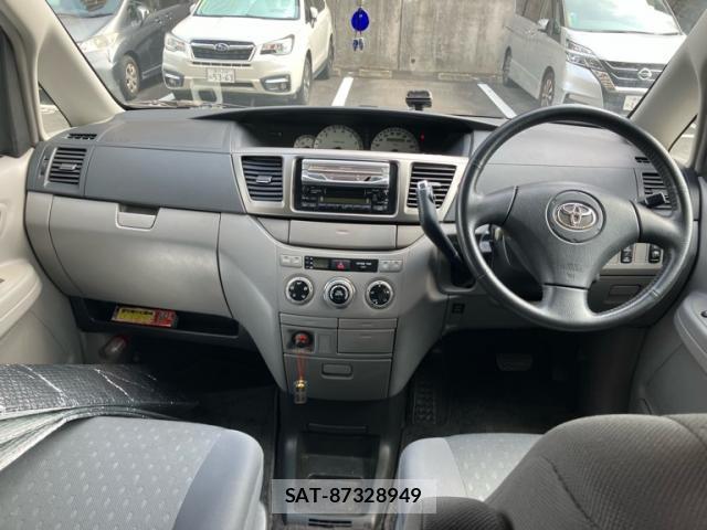 Toyota VOXY 2002-02 8217164-16