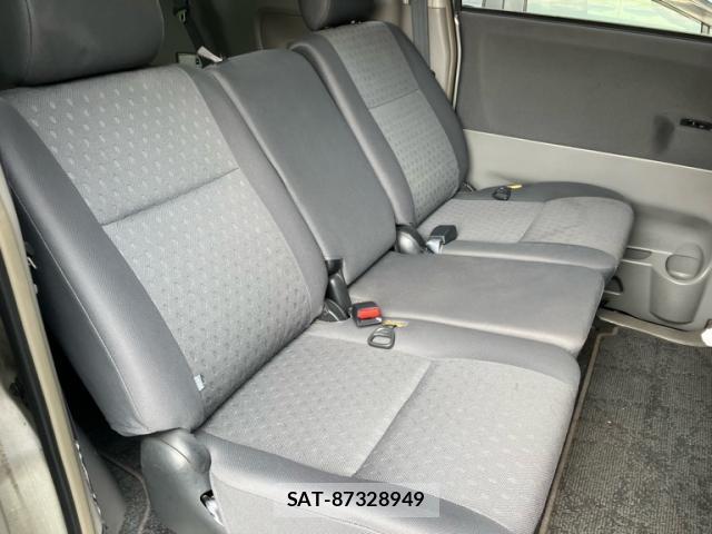 Toyota VOXY 2002-02 8217164-18