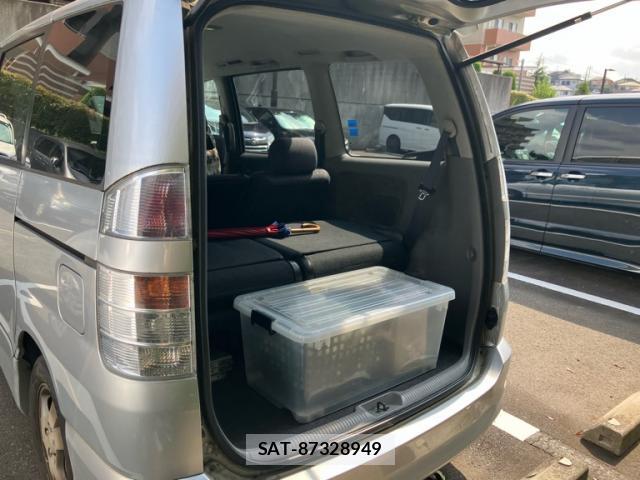 Toyota VOXY 2002-02 8217164-19