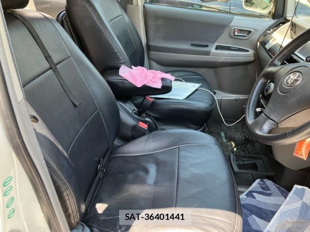 Toyota VOXY 2002-02 8217166-11