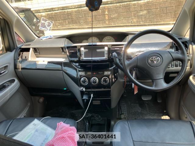 Toyota VOXY 2002-02 8217166-16
