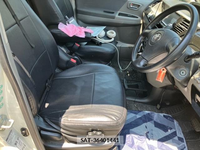 Toyota VOXY 2002-02 8217166-4