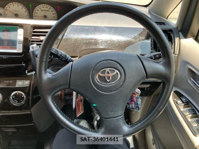 Toyota VOXY 2002-02 8217166-7