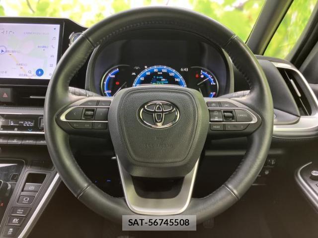 Toyota VOXY 2023-01 8217211-14