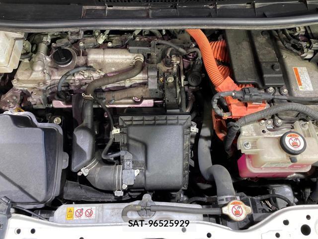 Toyota VOXY 2017-09 8217302-17