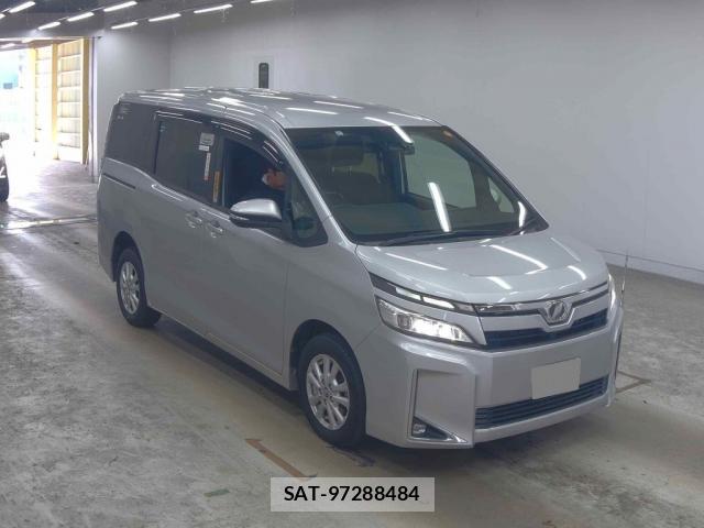 Toyota VOXY 2018-12 8217358-3