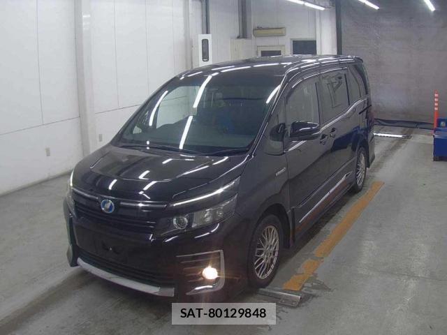 Toyota VOXY 2016-05 8217538-3