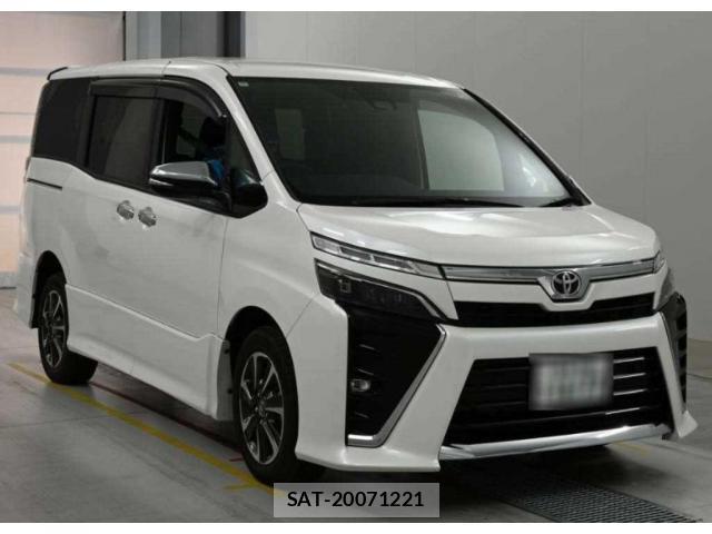 Toyota VOXY 2020-11 8217556-0