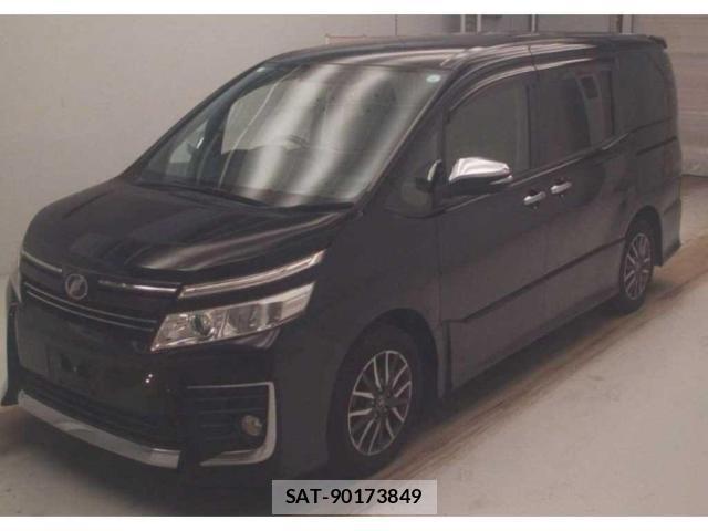 Toyota VOXY 2015-04 8217865-0