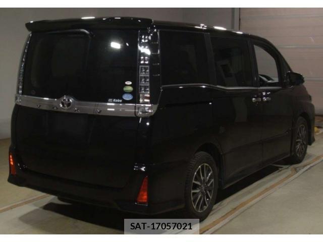 Toyota VOXY 2017-02 8217993-4