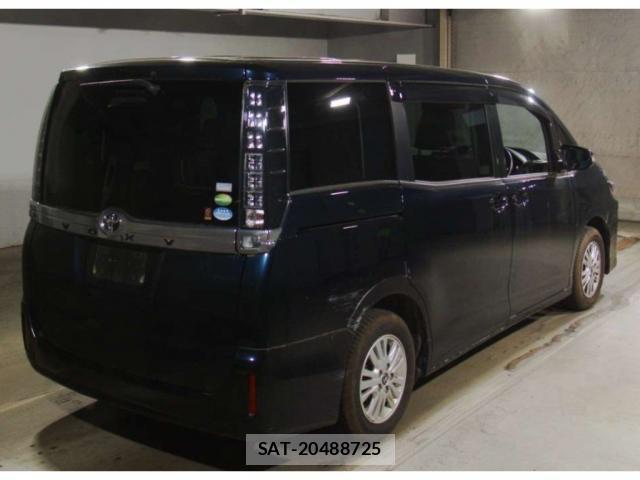 Toyota VOXY 2016-06 8218005-4