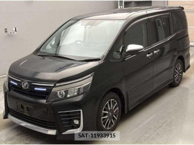 Toyota VOXY 2017-06 8218077-0