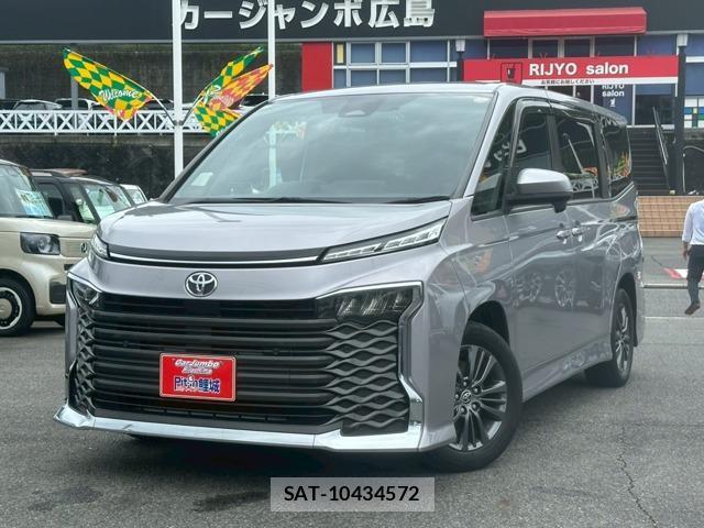 Toyota VOXY 2022-02 8218175-0