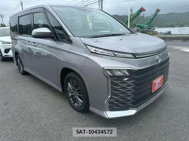 Toyota VOXY 2022-02 8218175-14