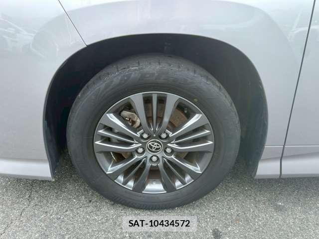 Toyota VOXY 2022-02 8218175-9