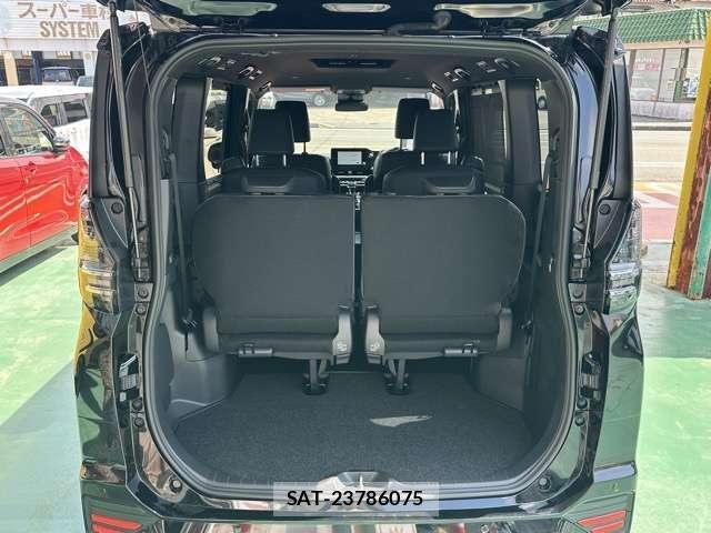 Toyota VOXY 2025-07 8218198-13