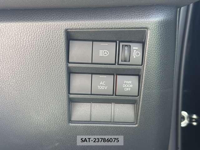 Toyota VOXY 2025-07 8218198-7