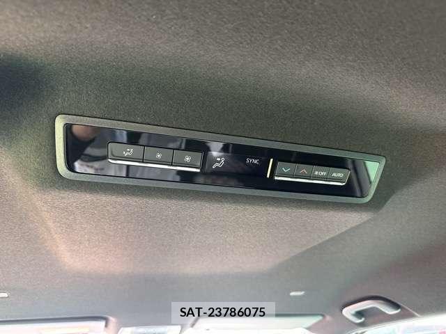 Toyota VOXY 2025-07 8218198-9
