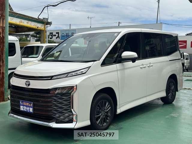Toyota VOXY 2025-06 8218205-0