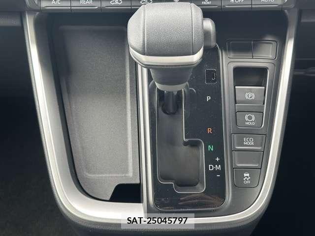 Toyota VOXY 2025-06 8218205-7