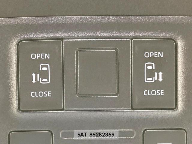 Toyota VOXY 2024-03 8218325-4