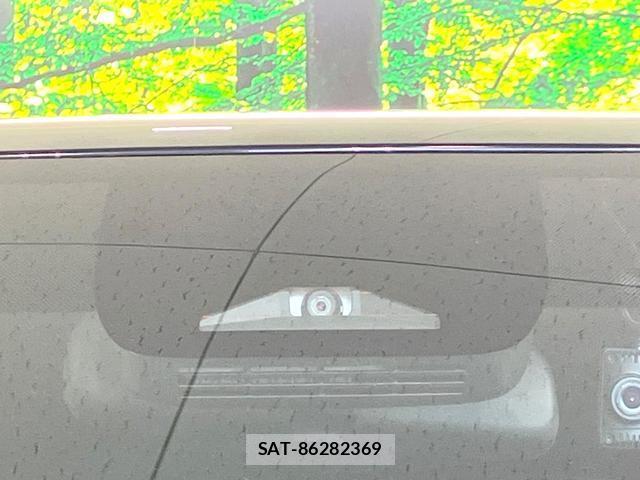 Toyota VOXY 2024-03 8218325-5