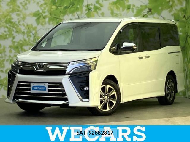 Toyota VOXY 2020-02 8218482-0