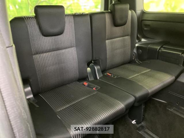 Toyota VOXY 2020-02 8218482-5