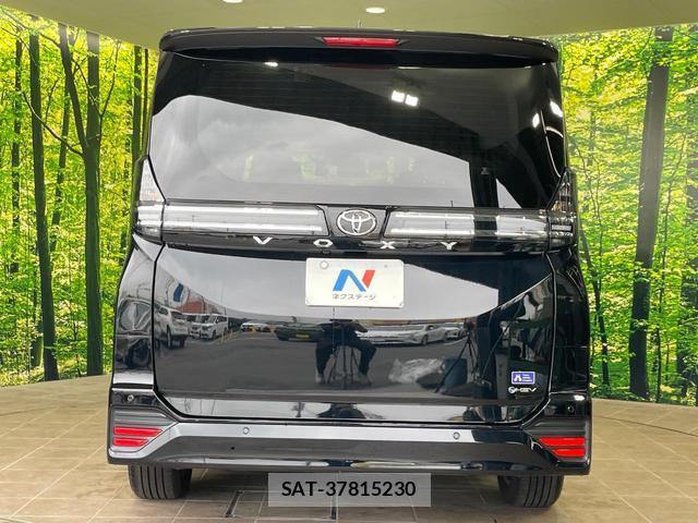 Toyota VOXY 2025-12 8218507-15