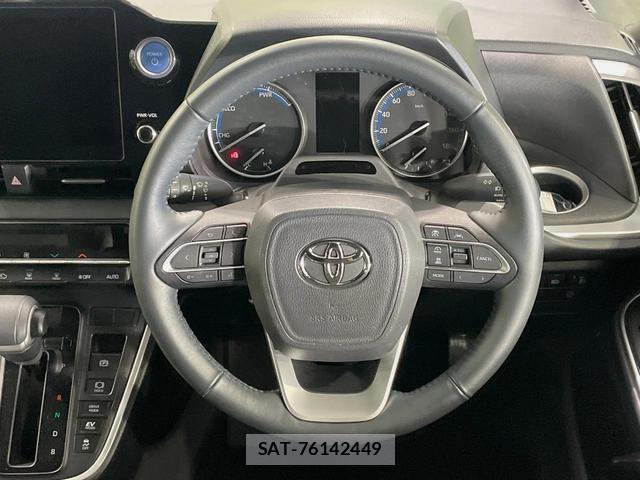 Toyota VOXY 2023-07 8218535-11