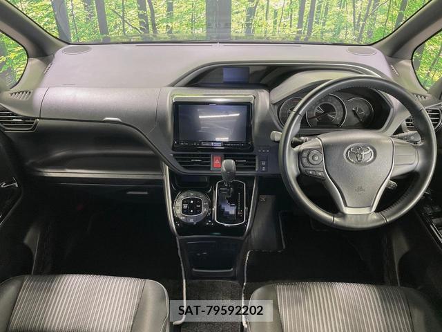 Toyota VOXY 2020-09 8218537-1